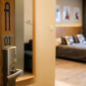 B12 By Marina - Old Town Aparthotel